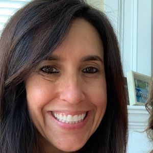 Meet your Posher, Jenn